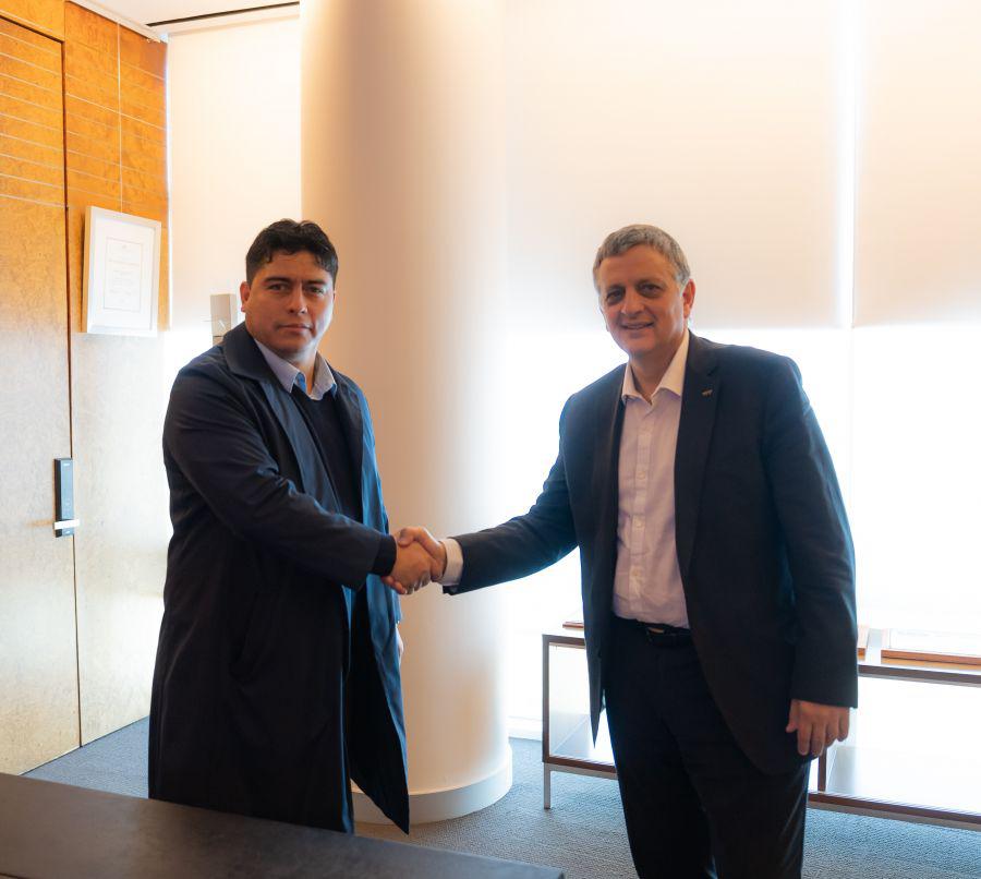 1ec424ca01d619e90526b586aaf8db09_XL