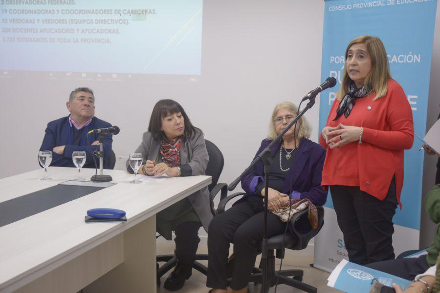 fc4cf4867881a53936270932a41e0397_XL