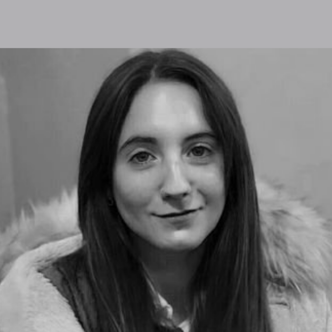 AGOSTINA HUECKE
