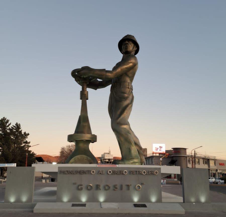 07cb6a064d8b5244db99615679c79132_XL