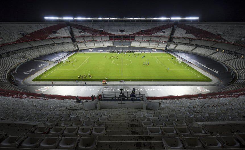 monumental-de-noche_w862