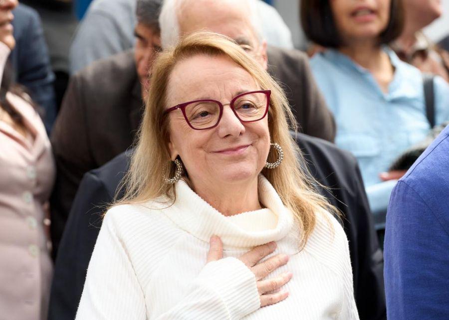 db066f37a6664828c1820e5e6b0c31b0_XL