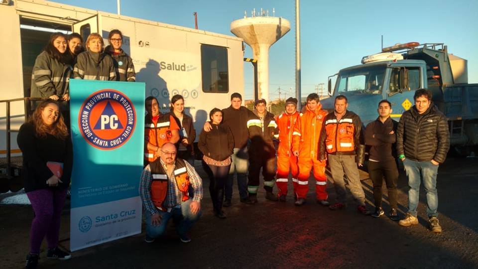 Tráiler de Salud y DNI Móvil en el B° San Benito (2)