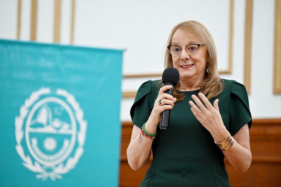 b85de5fe472f6177ea28315280d71b3e_XL