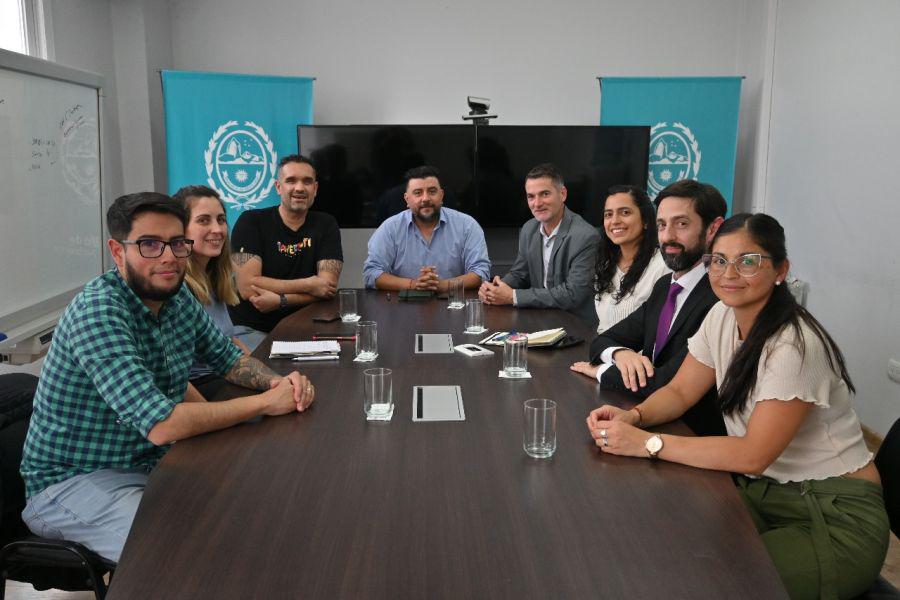 2516ad2f1cf387b5d2a4be4d4e4cc67f_XL