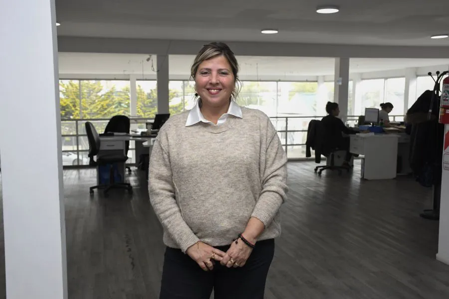 f96d5d6a251f4c9e3e6da272f2b37a02_XL