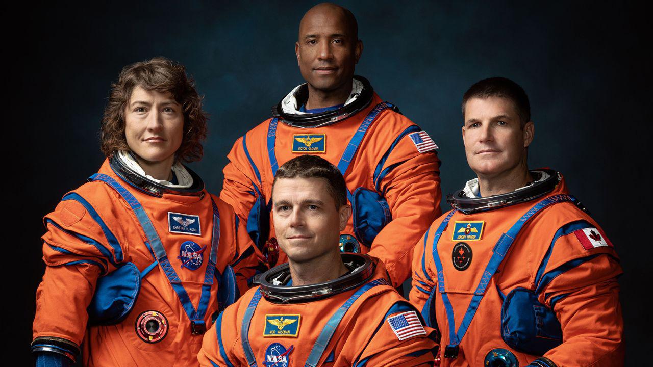 230403120057-artemis-ii-crew-official-portrait