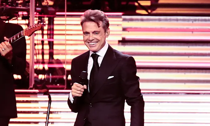 luis-miguel-gtres-t.jpg
