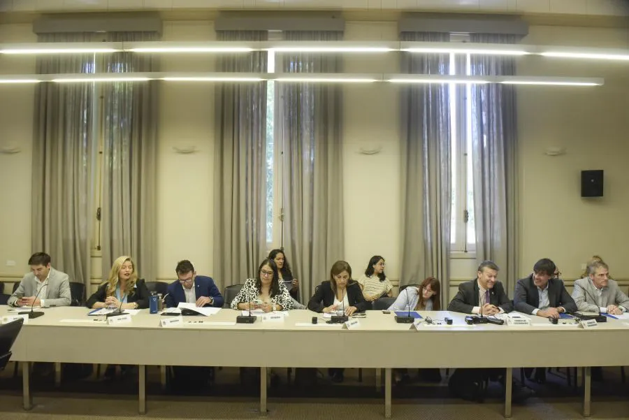 b9e0a708b94e8a23844973e9eeee0212_XL