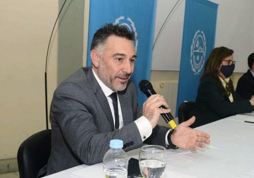 c7200c5fc4ff0ae39baa24da0312c2bf_XL