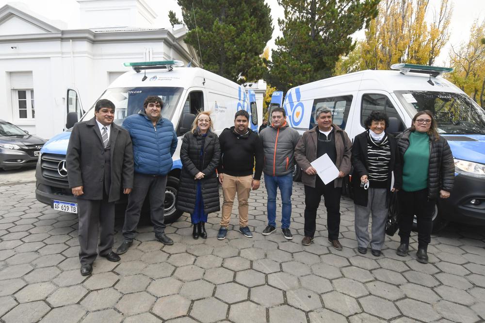 20230418_AK_ENTREGA_AMBULANCIAS-31