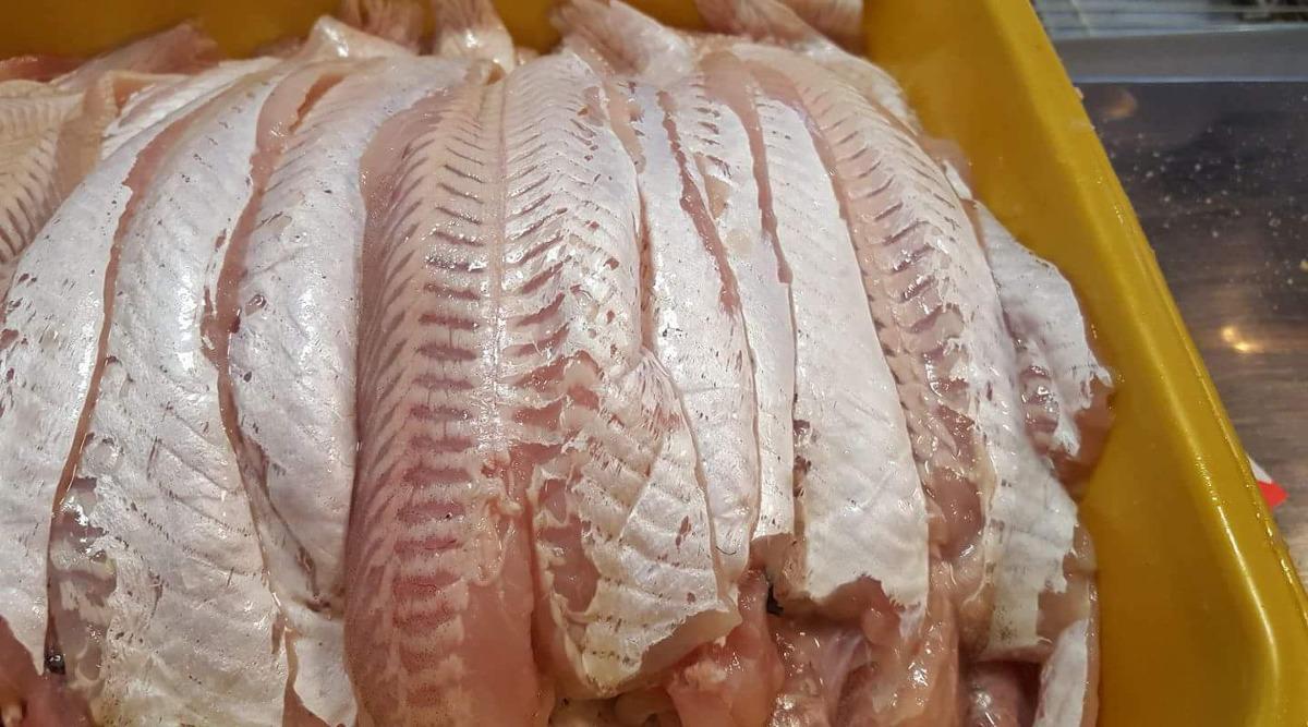 filet-de-merluza-fresco-D_NQ_NP_750088-MLA26693671972_012018-F