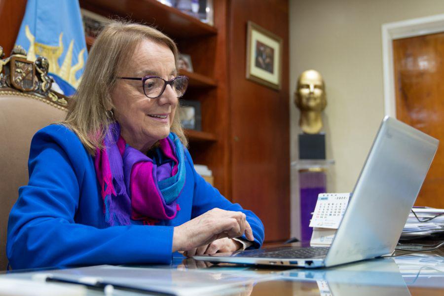 de3cd113987dd926ebd9d6fb0915ac5d_XL