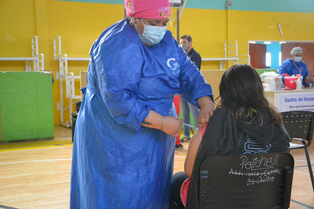 SAL_VACUNATORIO-LUCHO FERNANDEZ_12-10_-6