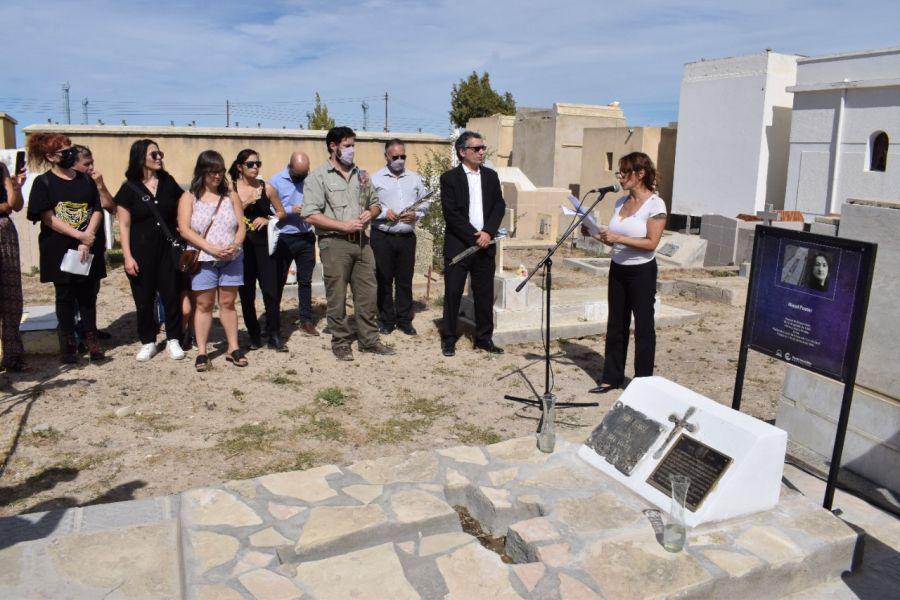 9a7a78cc4c463813726a726690e42b94_XL